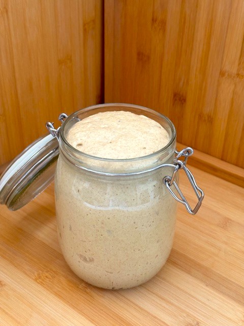 Két út a házi kenyérhez: Kovászosan vagy gyorsabb erjesztéssel